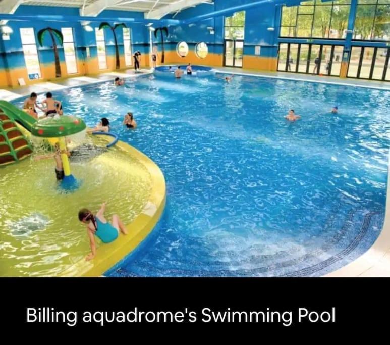 Billing Aquadrome Northampton, Royale Poplar Km12 Apartment Exterior photo