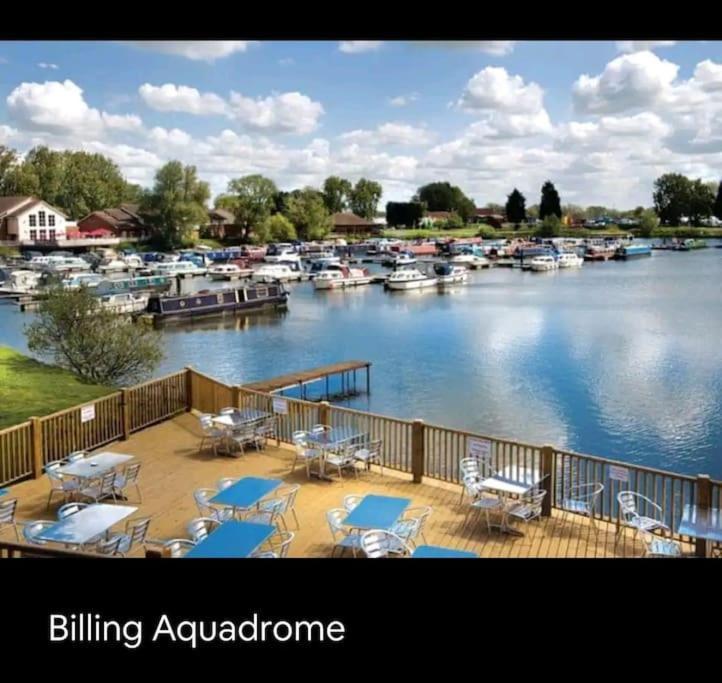 Billing Aquadrome Northampton, Royale Poplar Km12 Apartment Exterior photo